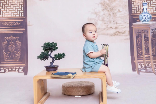 佛山宝宝掉头发是怎么回事